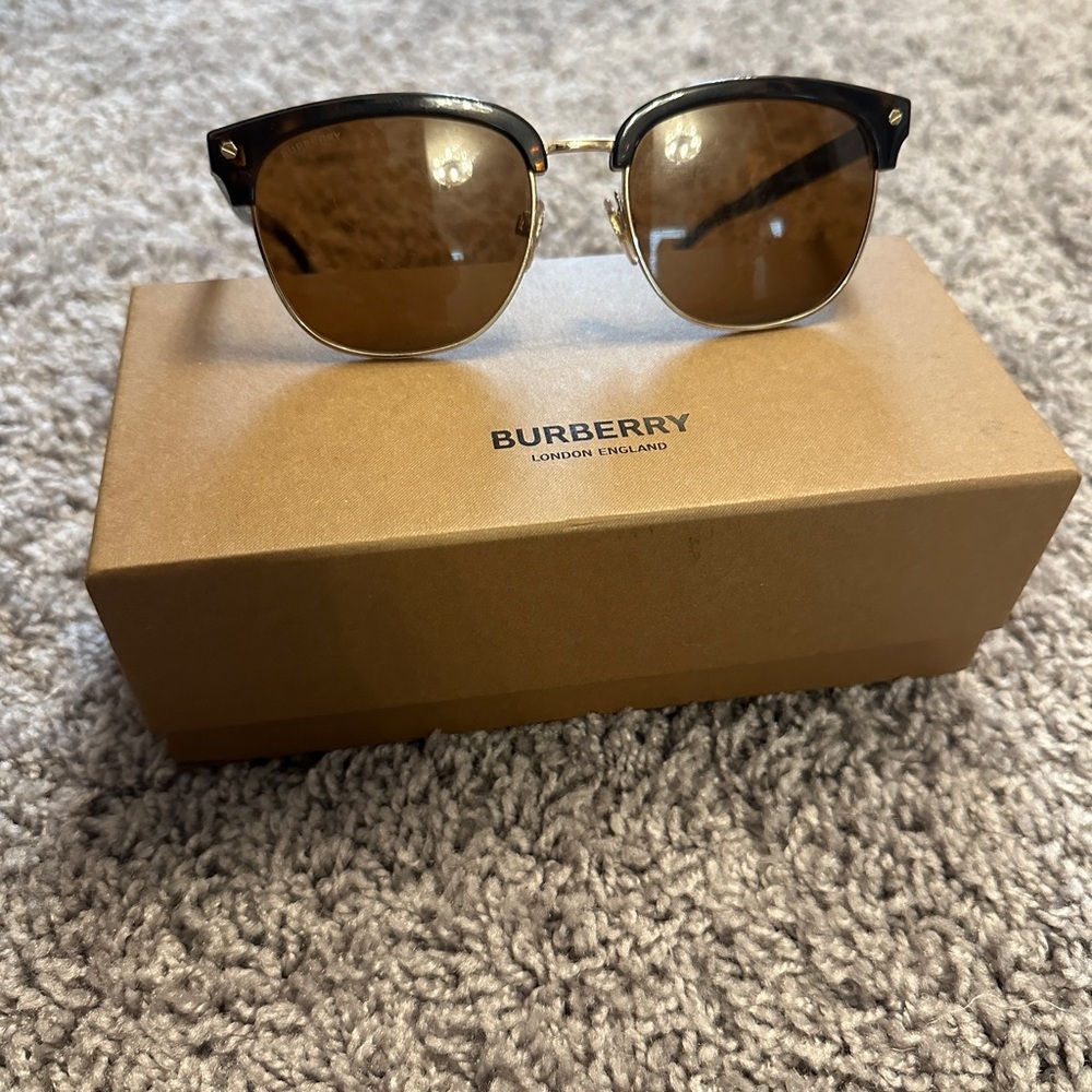 Burberry Black and Brown Sunglasses